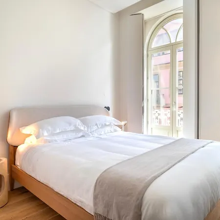 Edition 147 - Luxury Seafront Apartamento *