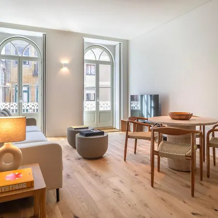 Edition 147 - Luxury Seafront Apartamento