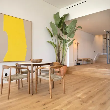 Edition 147 - Luxury Seafront Apartamento