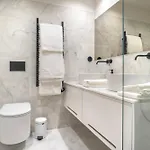 Edition 147 - Luxury Housing *