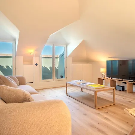 Edition 147 - Luxury Housing *