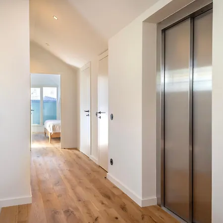 Edition 147 - Luxury Housing * Oporto
