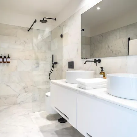 Edition 147 - Luxury Housing *