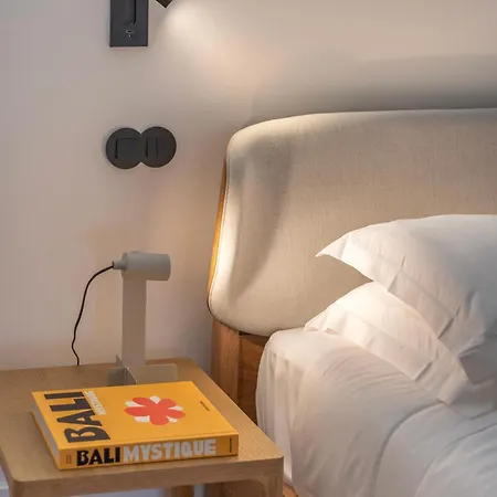 Edition 147 - Luxury Housing