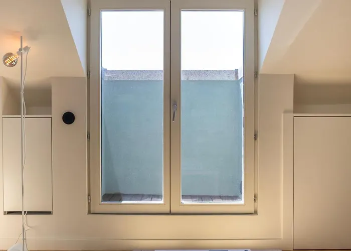 Edition 147 - Luxury Housing