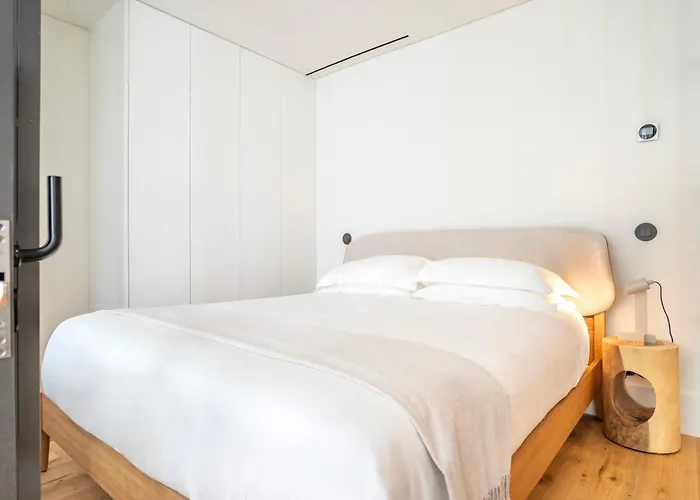 Edition 147 - Luxury Housing Apartman Porto