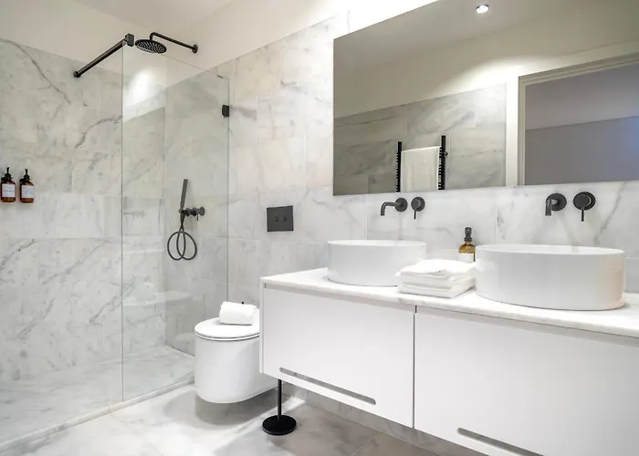 Edition 147 - Luxury Housing *