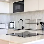 Edition 147 - Luxury Housing